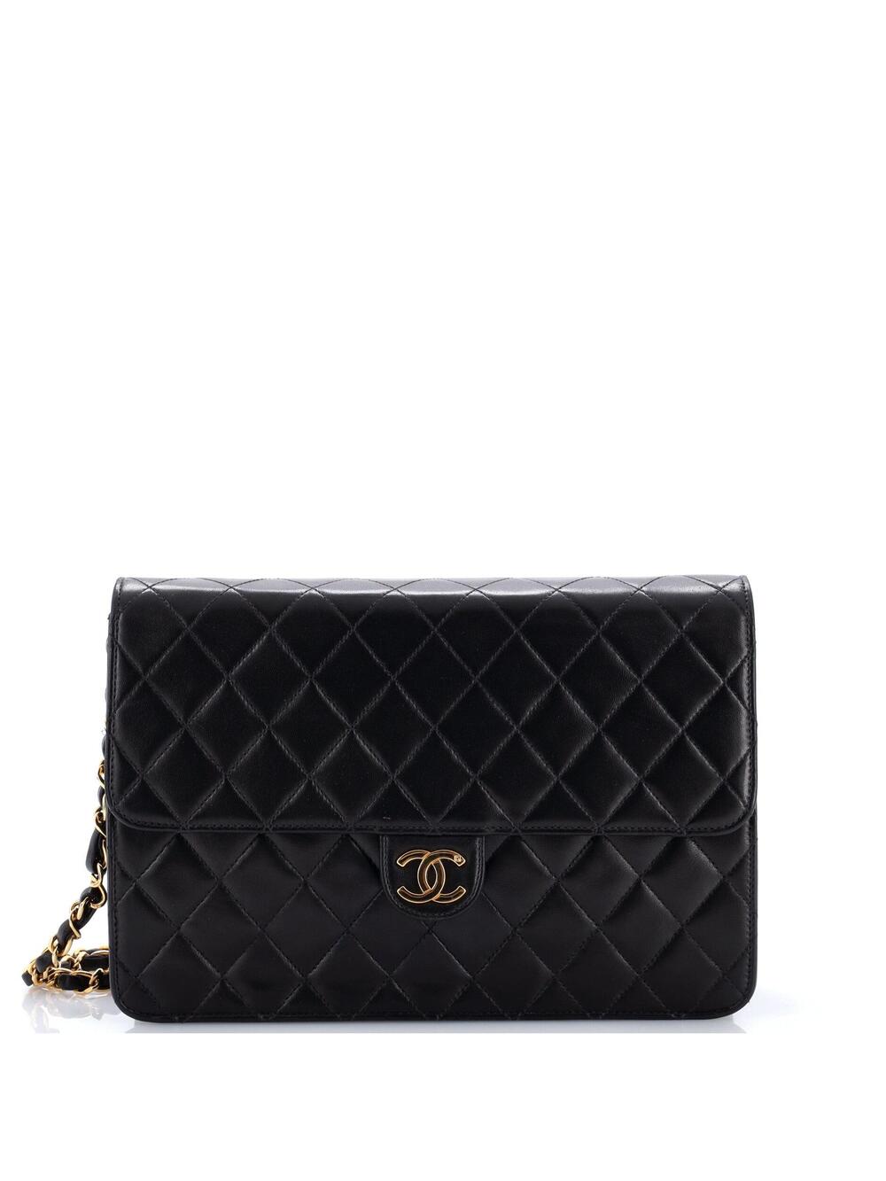 Chanel Vintage Clutch With Chain #371123C42B